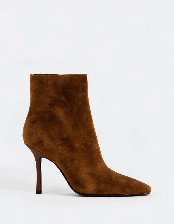Qianna Tan Suede