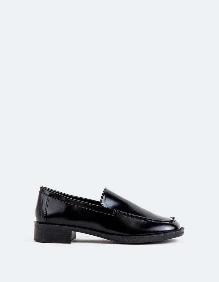 Zavira Black