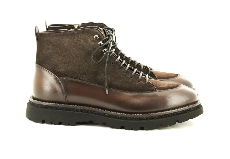 BOOTS 8047