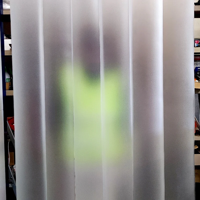 Porte à Lanières PVC Translucide Mat 200 x 2 – Isolation Forte – 1,30m x 2,20m