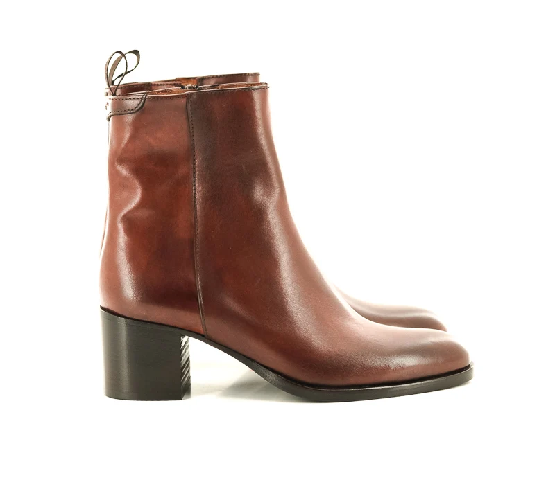 BOOTS D2220