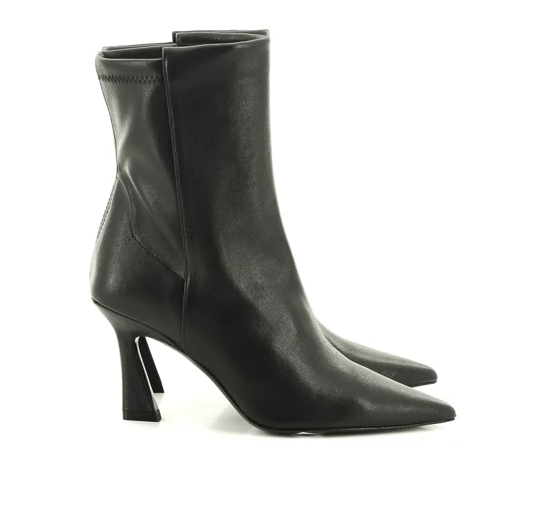 VINNIE BOOTIE