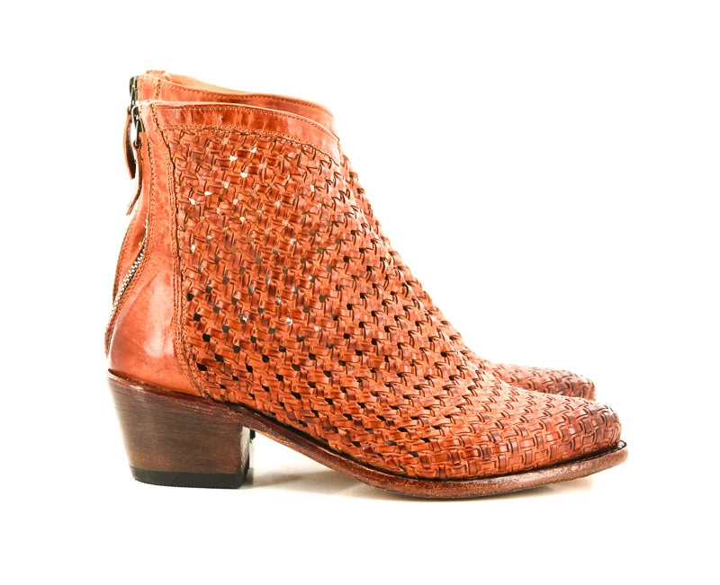 BOOTS 261W