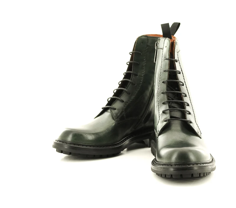 BOOTS D520
