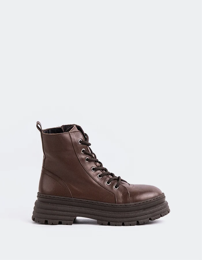 Eucles Brown Leather
