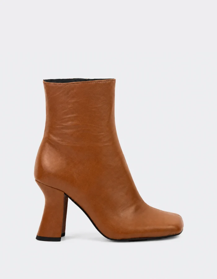 Cayenne Cognac Leather