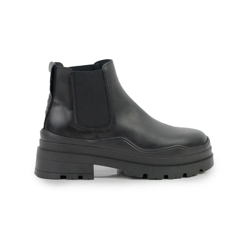 Deauville Black Leather