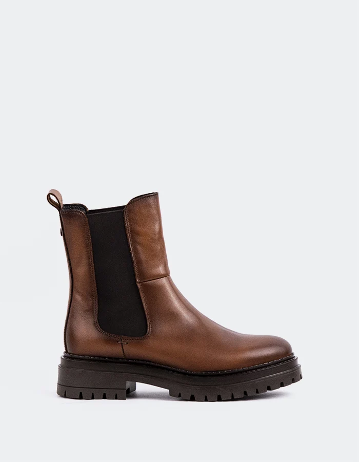 Lavak Camel Leather