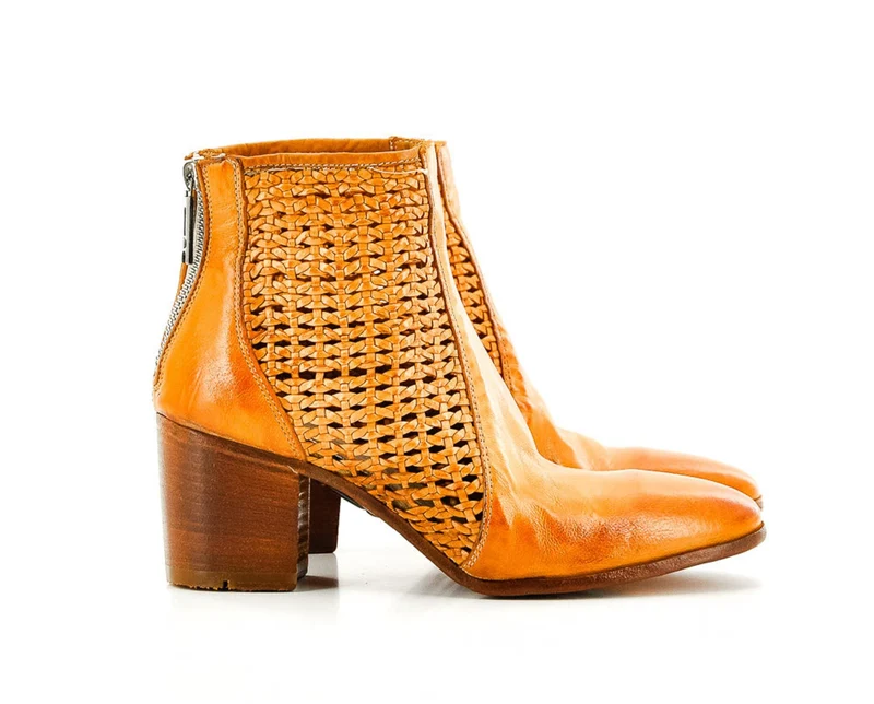 BOOTS GH04A