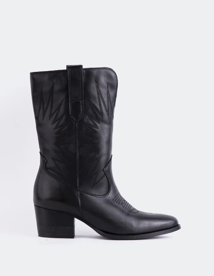 Freyr Black Leather