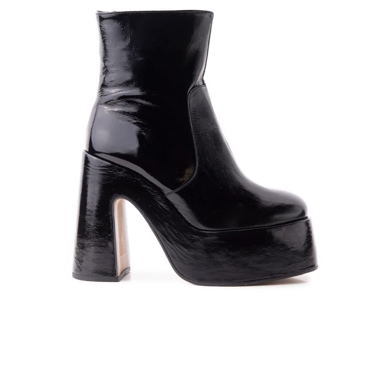 Daze Black Leather