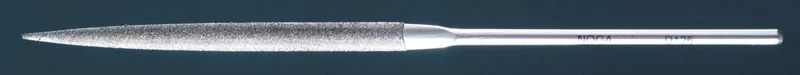 Lime diamantée Noga DT1053 Lime demi-ronde à aiguille diamantée
