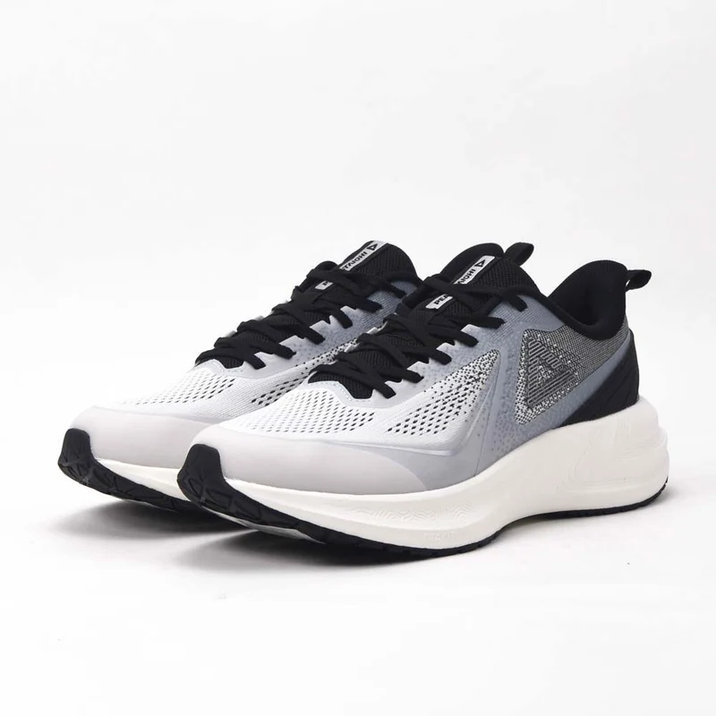 PEAK RUNNING SHOES