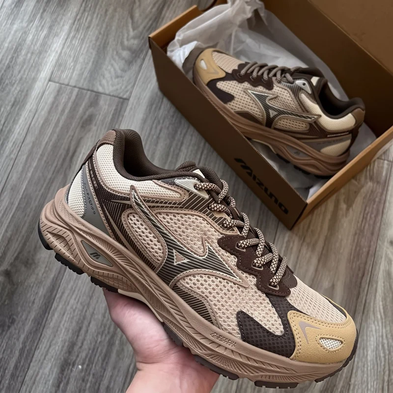 MIZUNO RACER S OARISM